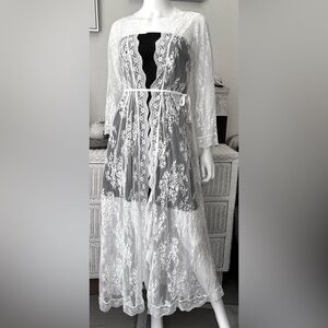 Vintage Sheer Longline Duster Coverup Scalloped Edges White Floral Lace Size O/S